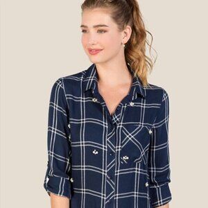 Harper Pearl Plaid Hi-low Button up Top L